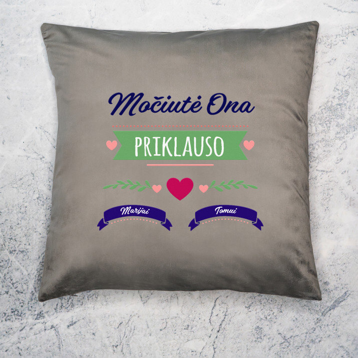 Močiutė priklauso - Dekoratyvinė pagalvė