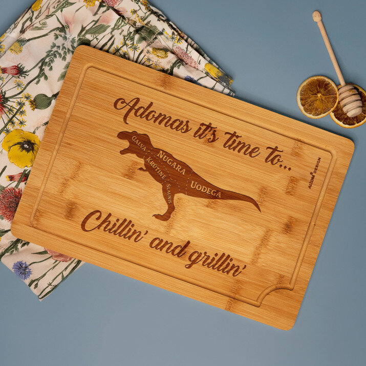 Chillin` and grillin` - Pjaustymo lenta su graviravimu 