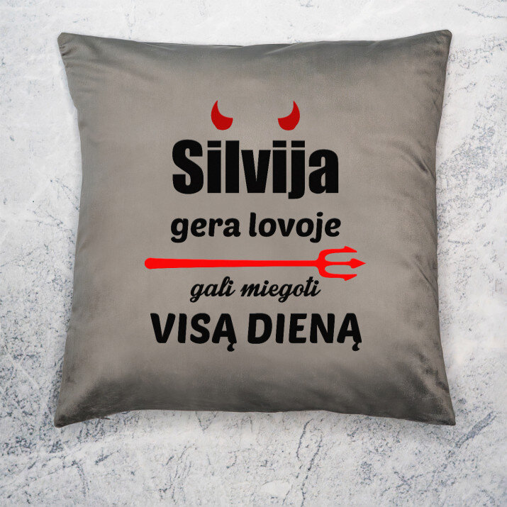 gera lovoje - Dekoratyvinė pagalvė