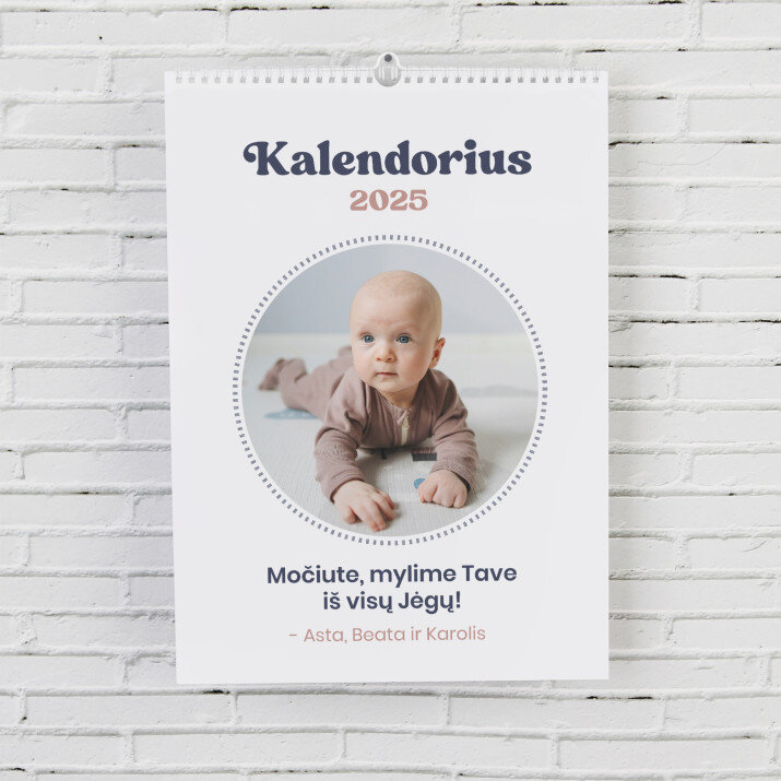 pieštas - Pakabinamas kalendorius su nuotraukomis