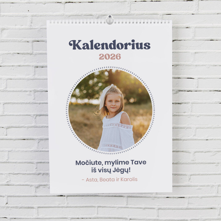 pieštas - Pakabinamas kalendorius su nuotraukomis
