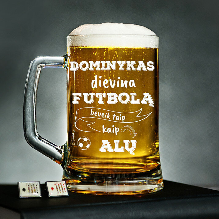 Dievina futbolą beveik kaip alų - Alaus bokalas