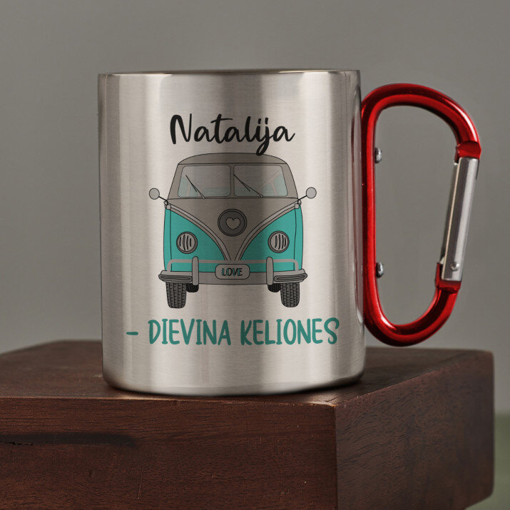 Dievina keliones - Metalinis puodelis su karabinu Dievina keliones - Metalinis puodelis su karabinu