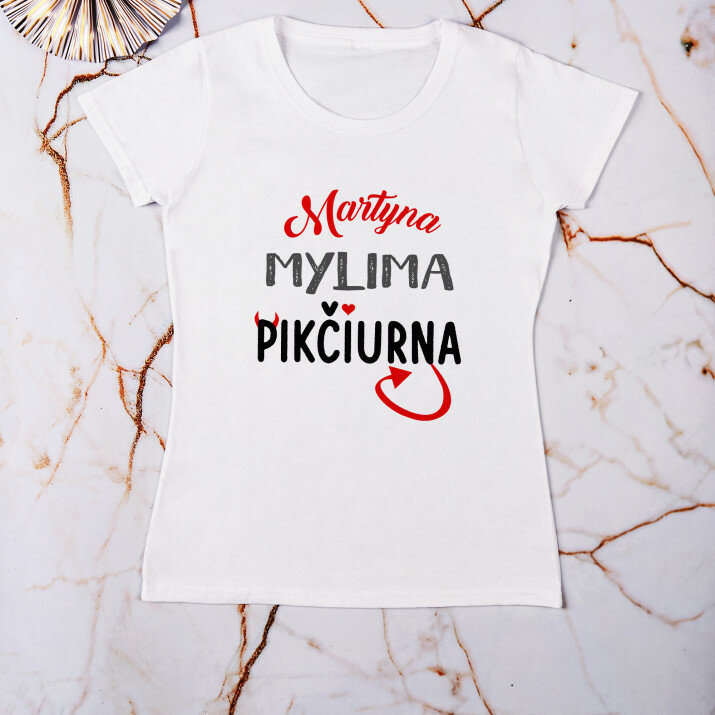 Mylima pikčiurna - Moteriški marškinėliai su spauda