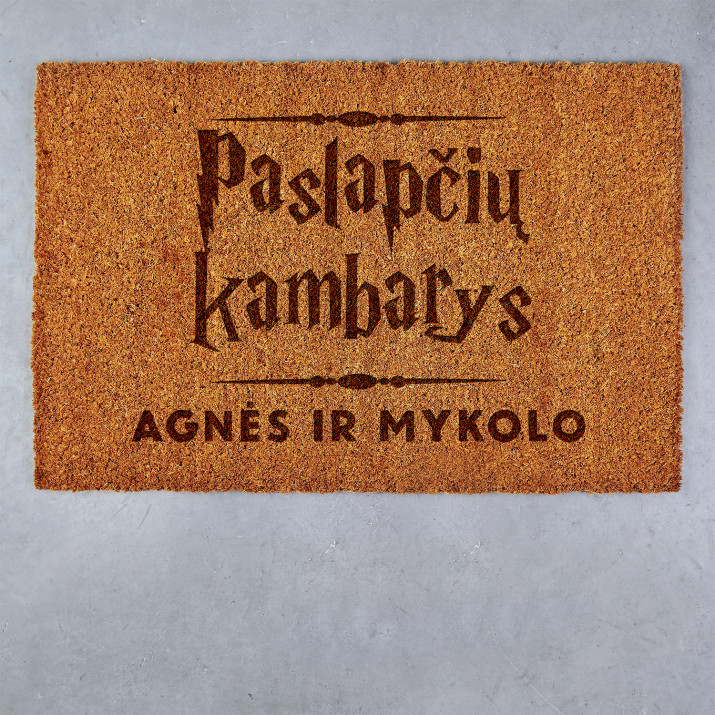 Paslapčių kambarys - Kokosinis durų kilimėlis