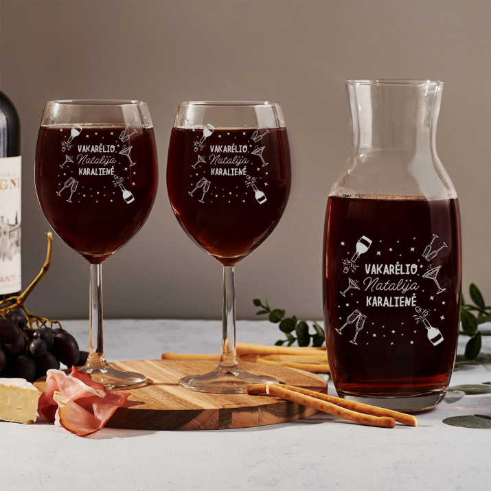 Vakarėlio karalienė - Gravytas graafas ir dvi vyno taurės