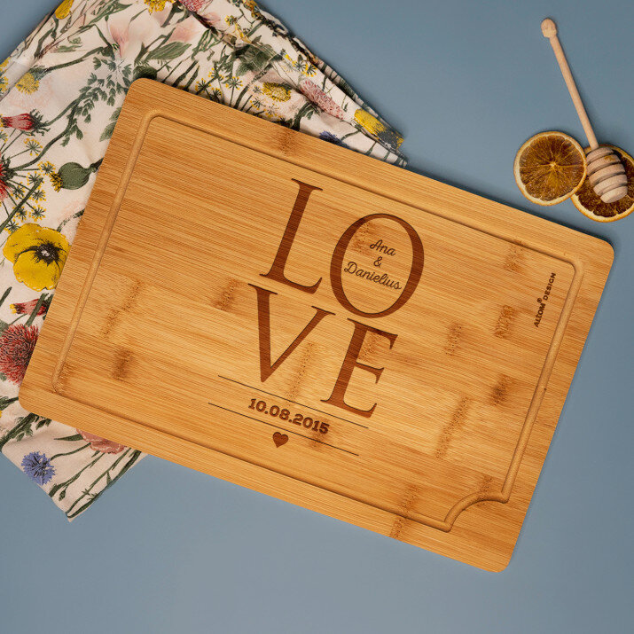 Love together - Pjaustymo lenta su graviravimu 