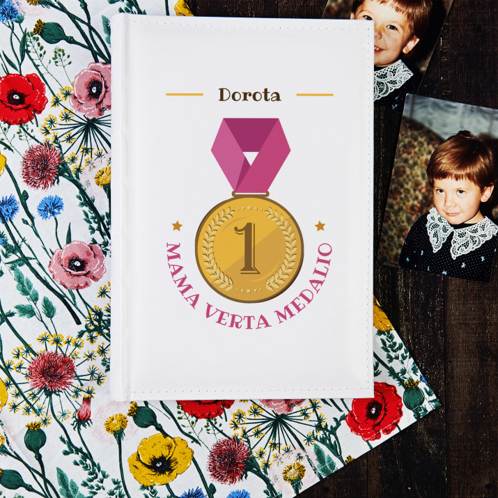 Mama verta medalio - Nuotraukų albumas