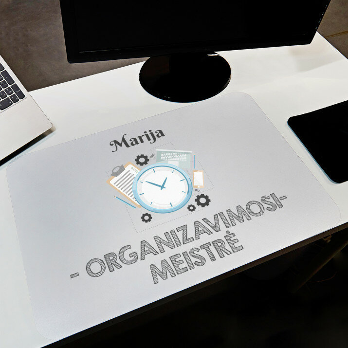 Organizavimosi meistrė - kilimėlis ant rašomojo stalo