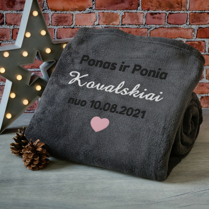 Ponas ir ponia - Išsiuvinėtas pledas