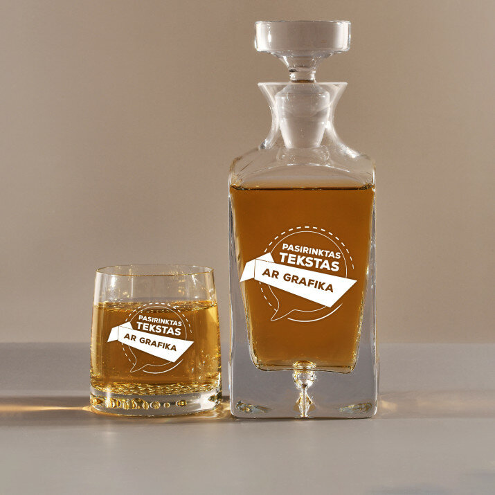 Nuosavas projektas - Graviruotų grafino ir viskio taurių rinkinys Nuosavas projektas - Graviruotų grafino ir viskio taurių rinkinys