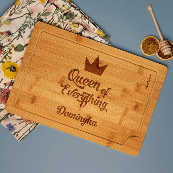Queen of everything - Pjaustymo lenta su graviravimu 