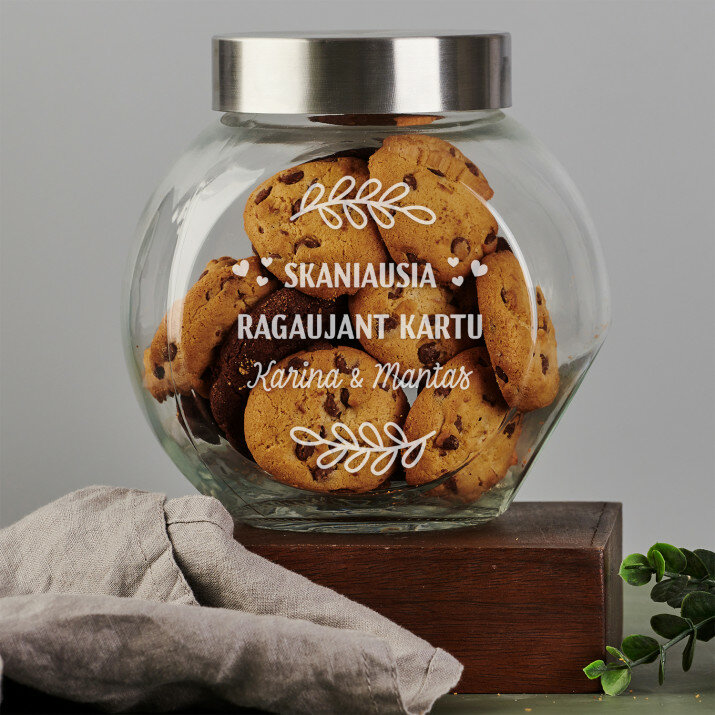 skaniausia ragaujant kartu - Sausainių stiklainis