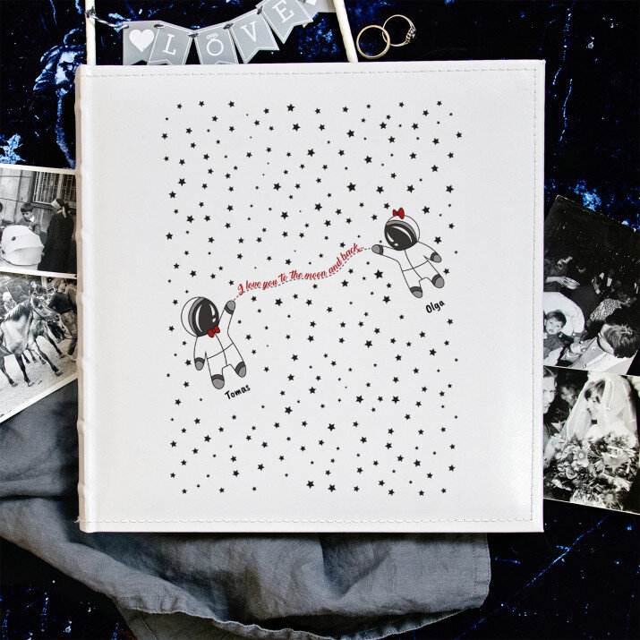 To the moon and back - Nuotraukų albumas To the moon and back - Nuotraukų albumas