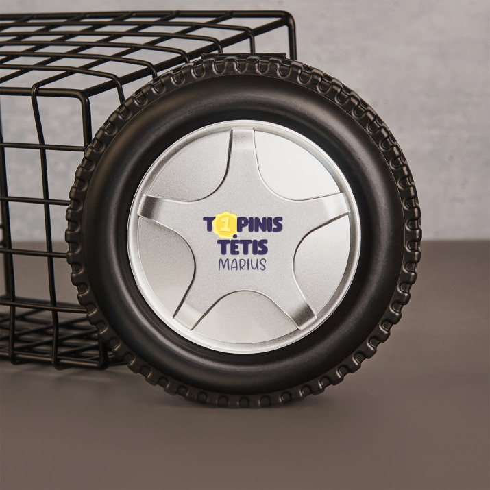 Topinis tėtis - Įrankių automobilio rate