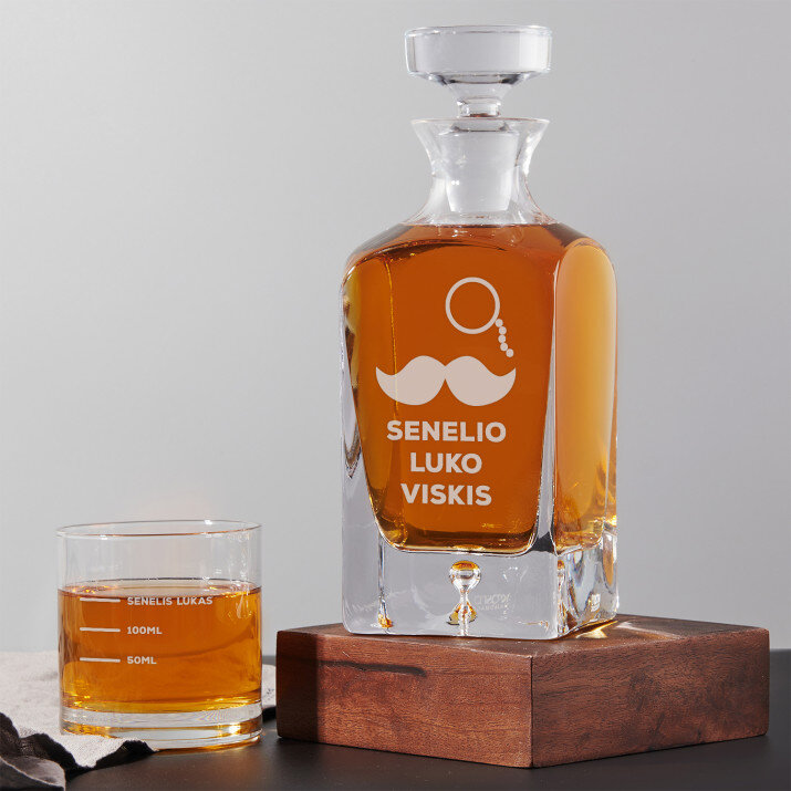 Senelio viskis - Graviruotų grafino ir viskio taurių rinkinys