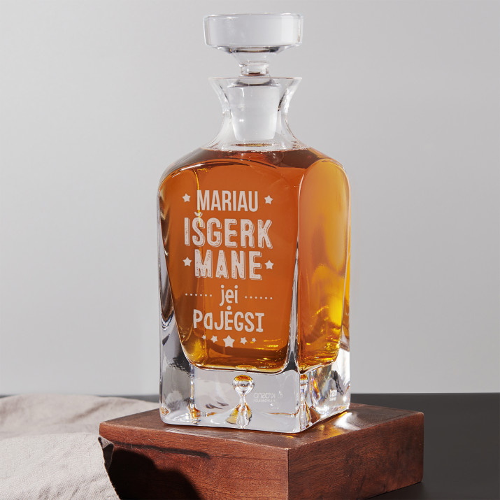 Išgerk mane - Graviruotas viskio grafinas Išgerk mane - Graviruotas viskio grafinas