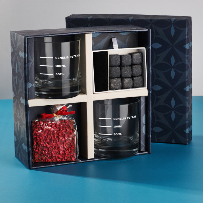 Dovanų rinkinys su viskio stiklinėmis seneliui