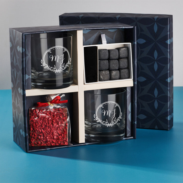 Dovanų rinkinys su viskio stiklinėmis draugui