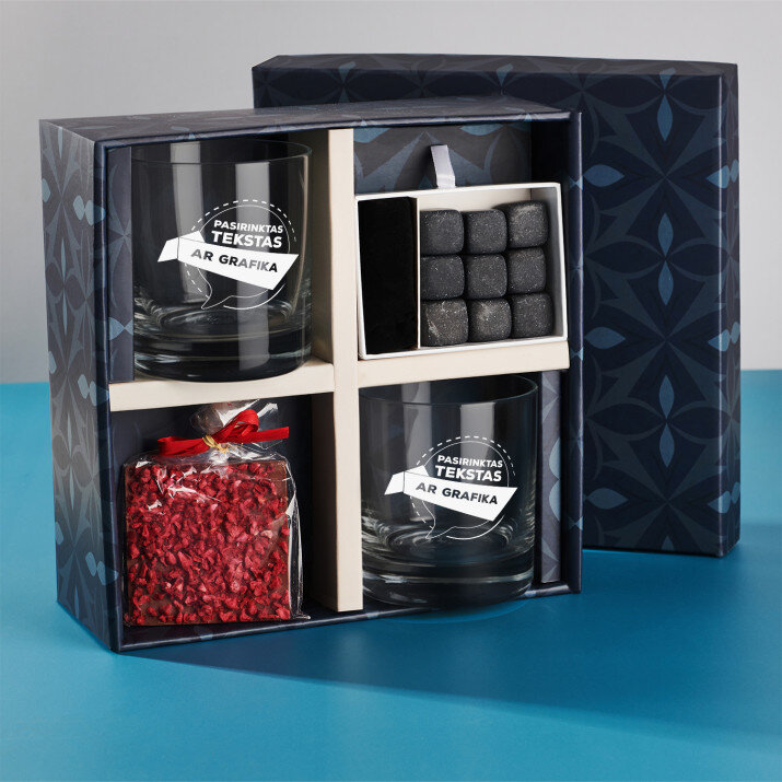 Dovanų rinkinys su viskio stiklinėmis nuosavas projektas