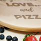All you need is love - Besisukanti lenta